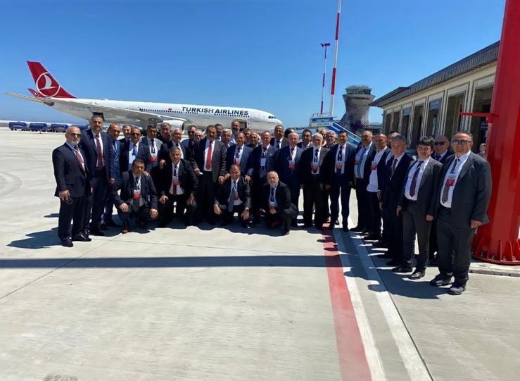 Ümraniye Minibüsçüler Odası, Zigana Tüneli Açılışında Ulaştırma Bakanı ile Buluştu